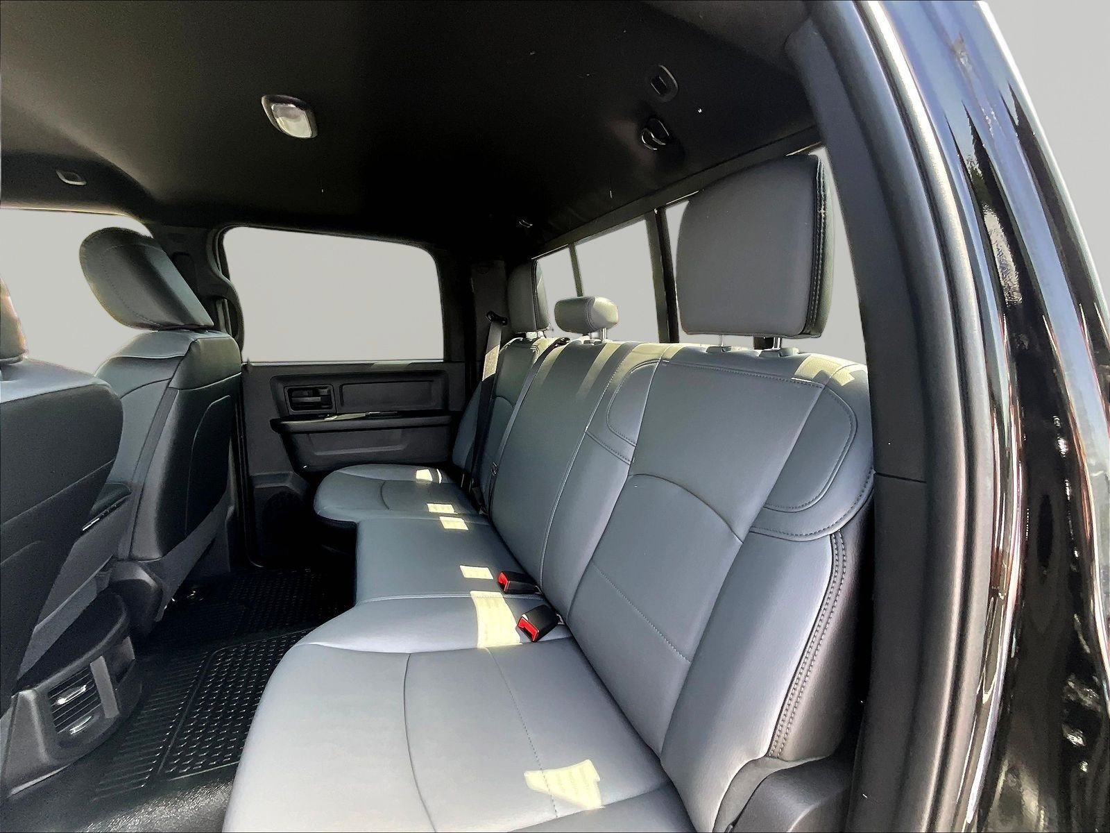 New 2026 RAM 3500 Tradesman AWD/4WD image 18