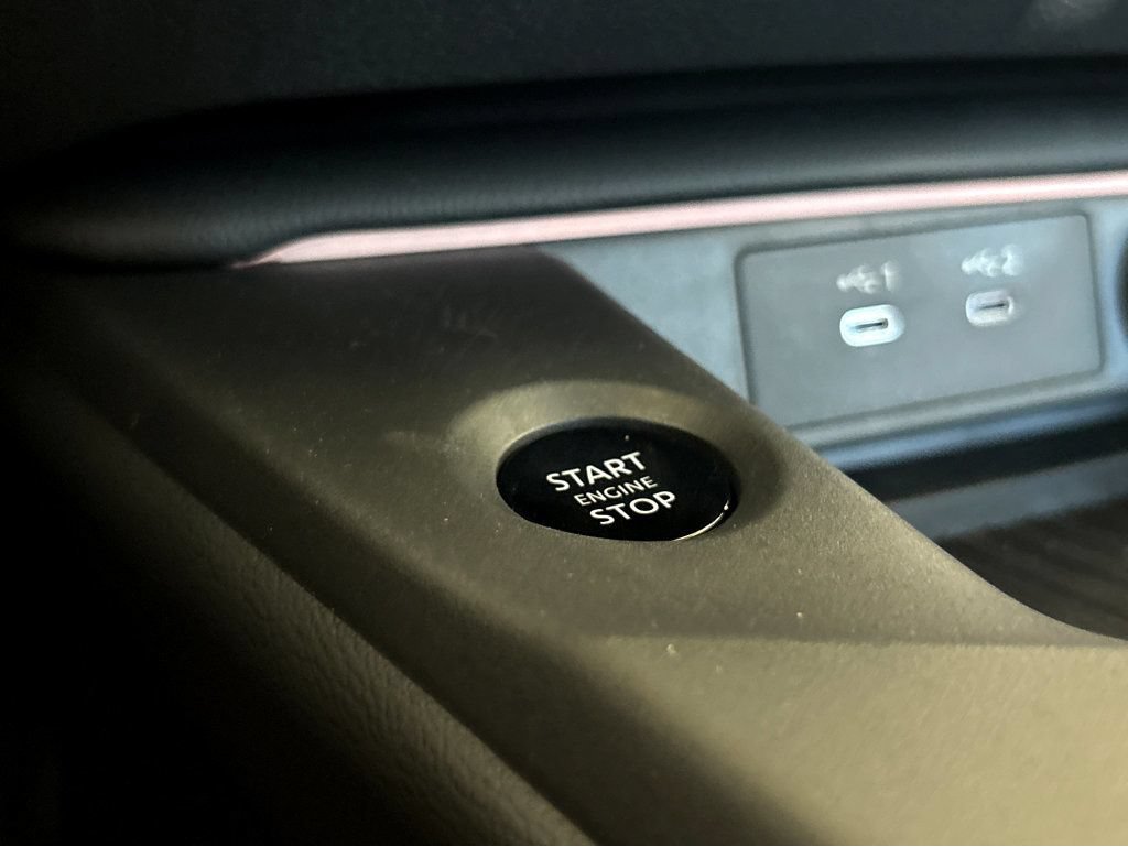 New 2026 Nissan Sentra SR w/ SR Premium Package FWD image 7