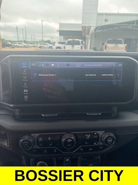 Used 2024 Jeep Wrangler Unlimited Sahara w/ Safety Group AWD/4WD image 12