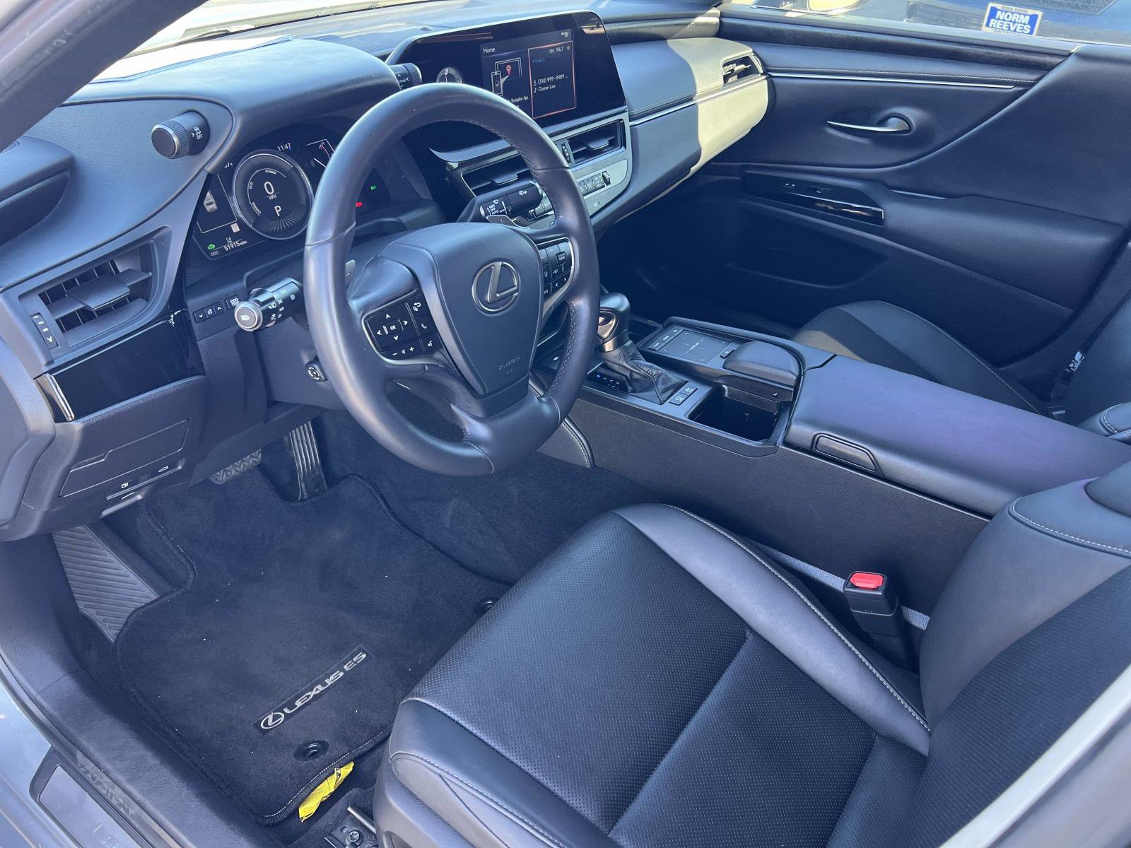 Used 2022 Lexus ES 300h w/ Premium Package image 5