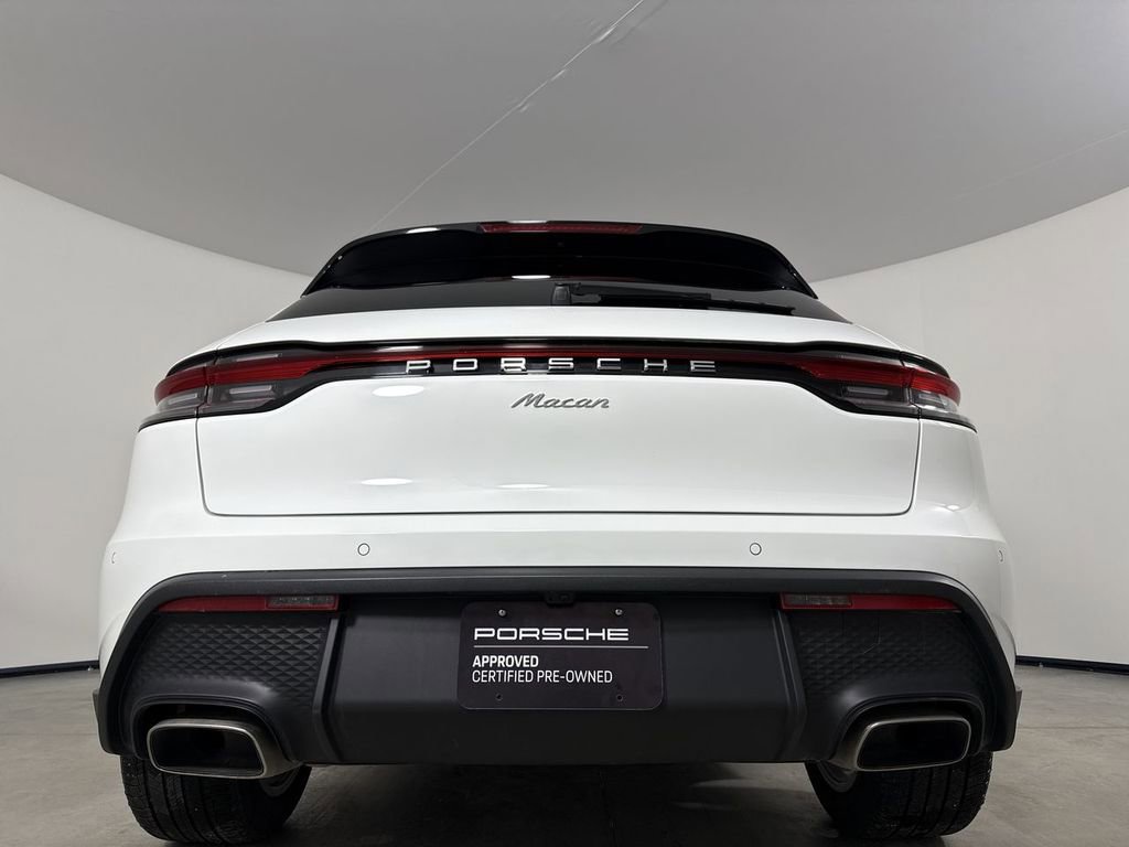 Certified 2025 Porsche Macan image 19