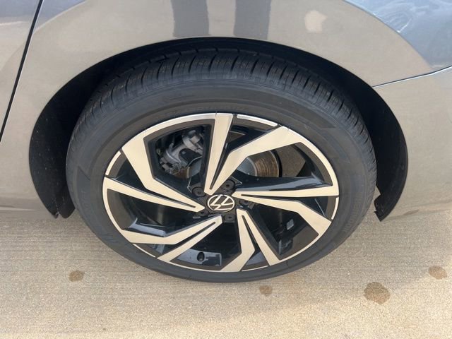 New 2026 Volkswagen Jetta SEL FWD image 11