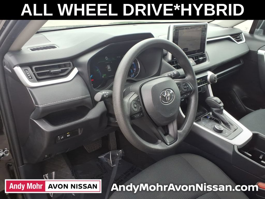 Used 2025 Toyota RAV4 LE AWD/4WD image 16