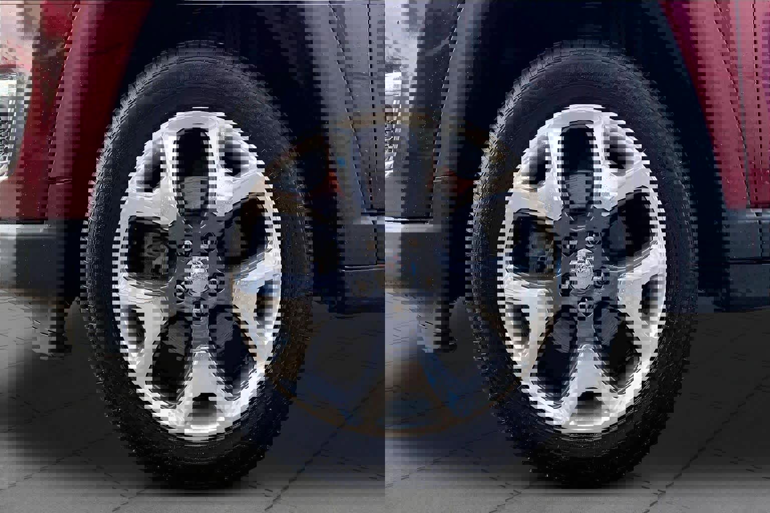 Used 2021 Jeep Compass Limited w/ Sun and Sound Group image 11