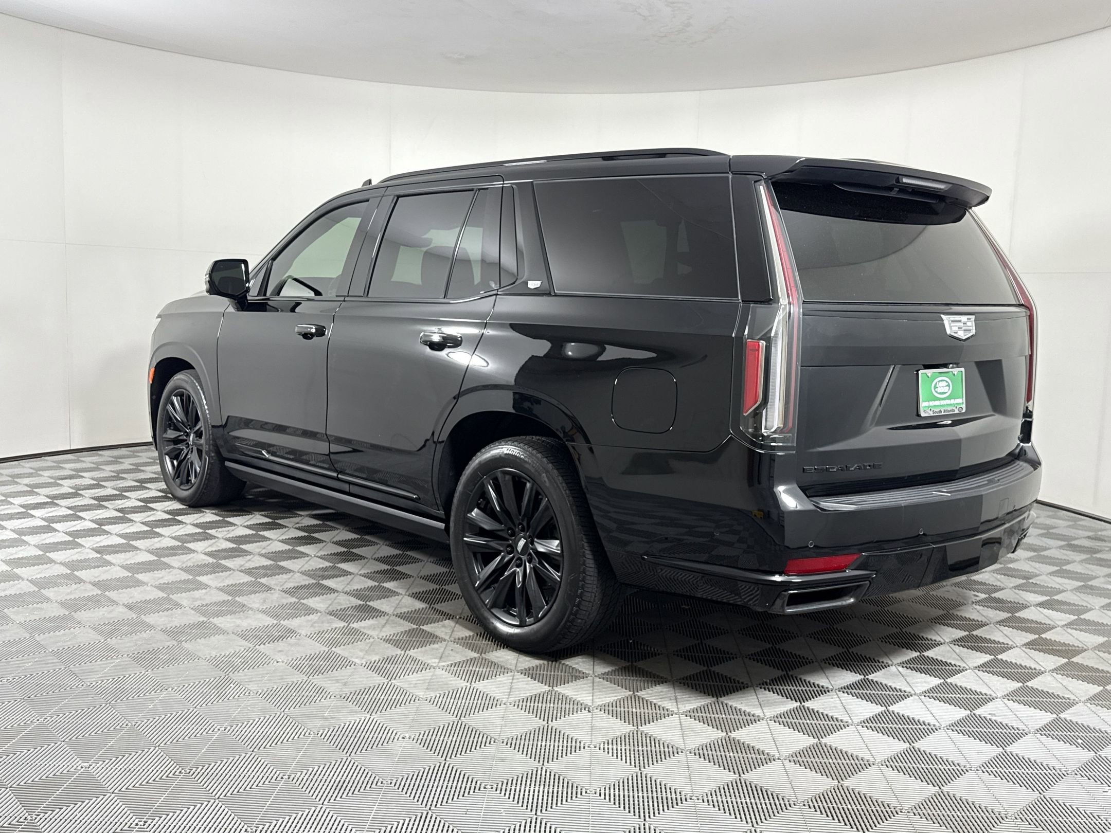 Used 2022 Cadillac Escalade Sport w/ Touring Package image 3