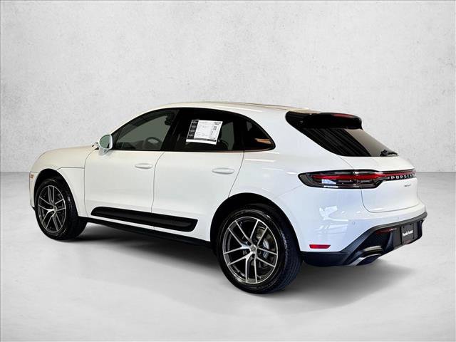 Certified 2026 Porsche Macan AWD/4WD image 3