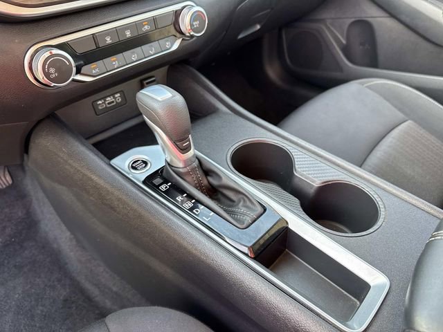 Used 2025 Nissan Altima 2.5 SV FWD image 46