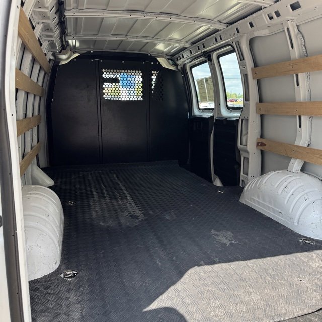 Used 2023 Chevrolet Express 2500 w/ Driver Convenience Package image 12