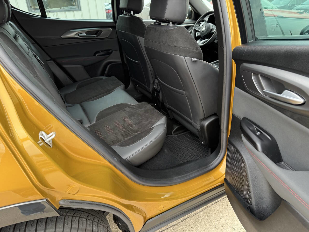 Used 2024 Dodge Hornet R/T image 12