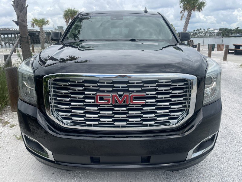 Used 2019 GMC Yukon XL Denali w/ Denali Ultimate Package image 4