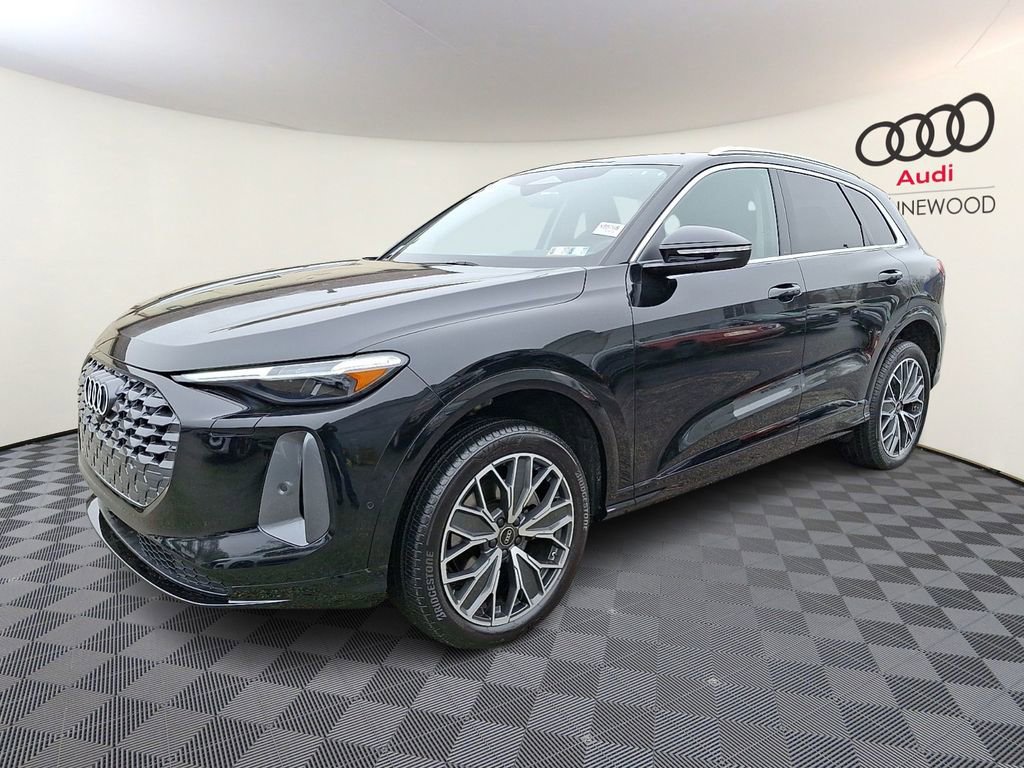 Used 2025 Audi Q5 Premium Plus w/ Premium Plus image 3