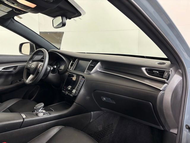 Used 2023 INFINITI QX55 Luxe w/ Cargo Package AWD/4WD image 22