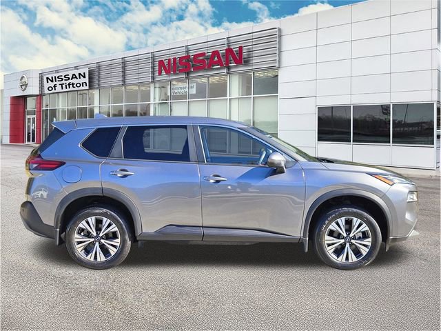 Certified 2023 Nissan Rogue SV image 3