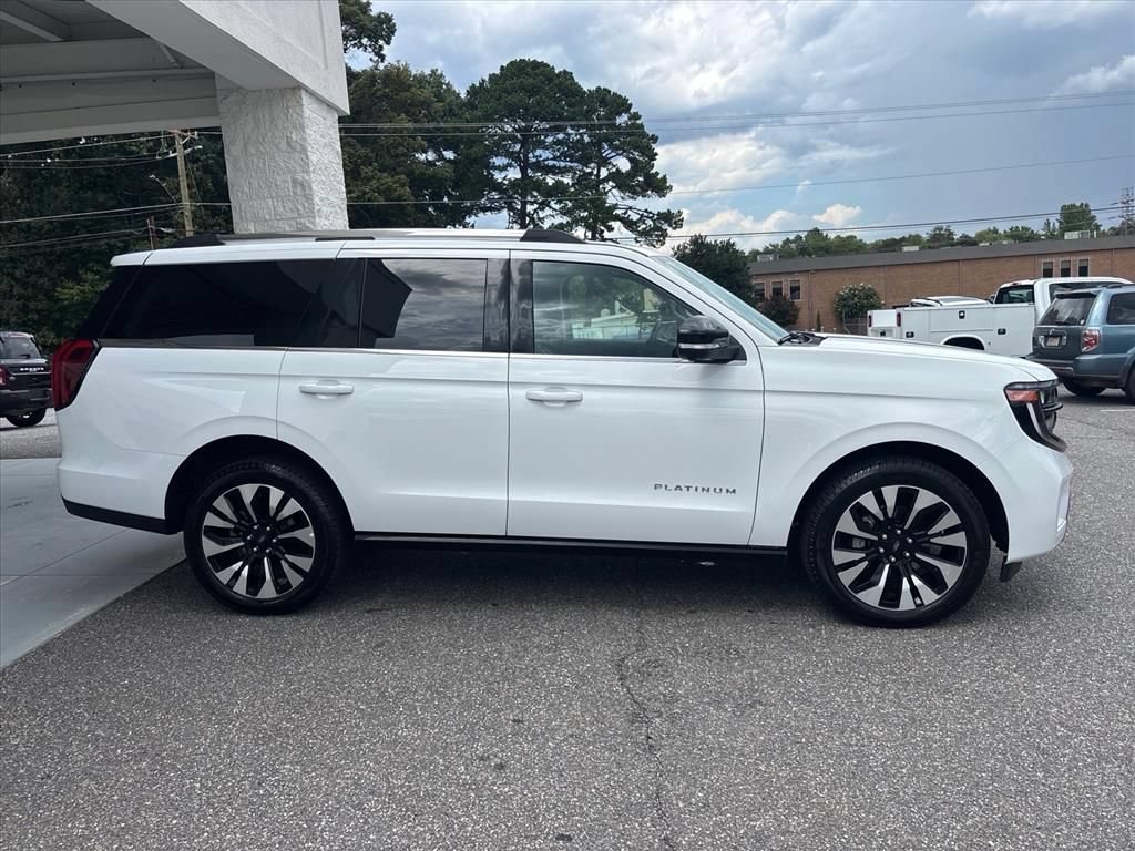 Used 2026 Ford Expedition Platinum w/ Driver's Package AWD/4WD image 20