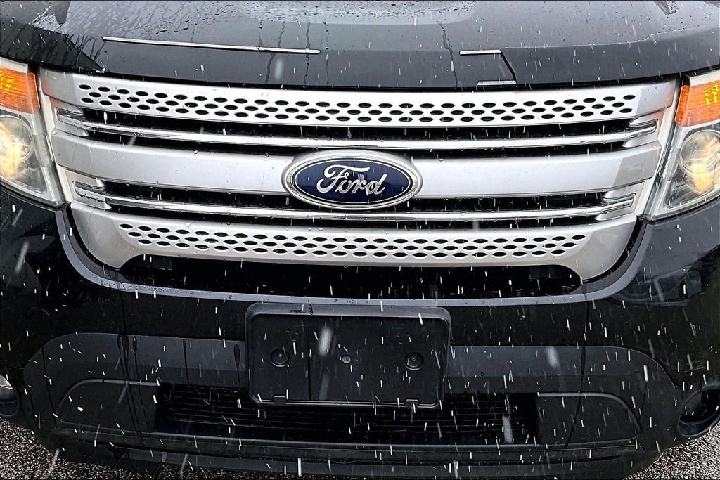 Used 2014 Ford Explorer XLT w/ Equipment Group 202A image 31