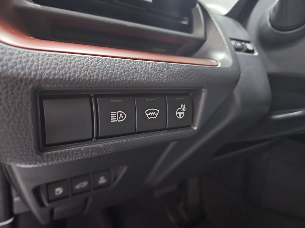 New 2026 Toyota Prius Plug-In Hybrid FWD image 17