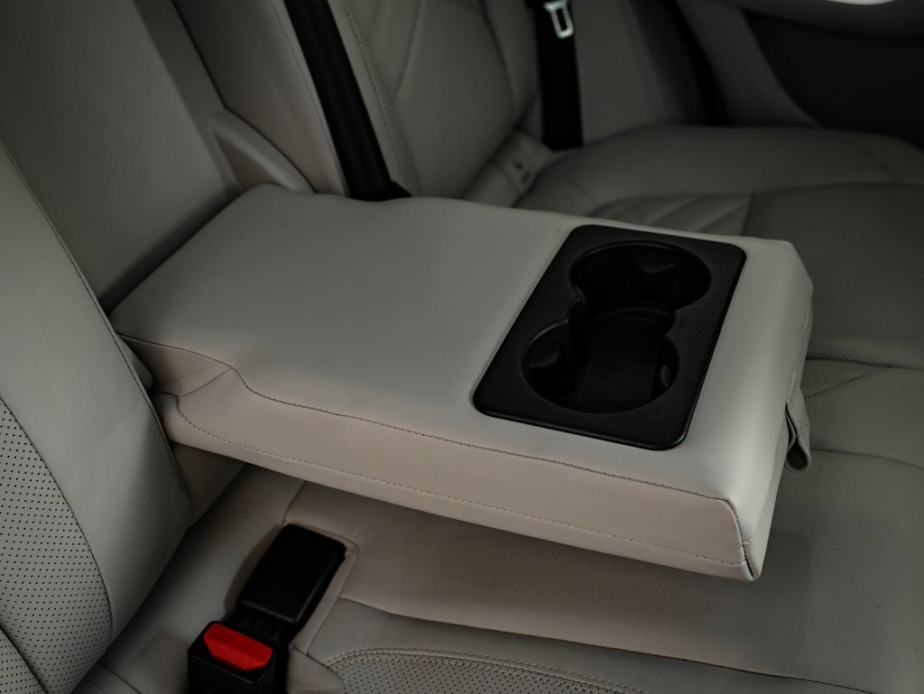 Used 2023 Jaguar F-PACE S image 46