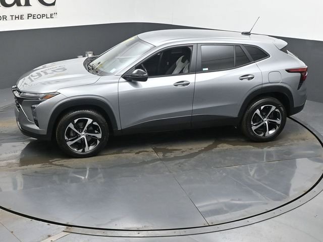 Used 2024 Chevrolet Trax RS image 57