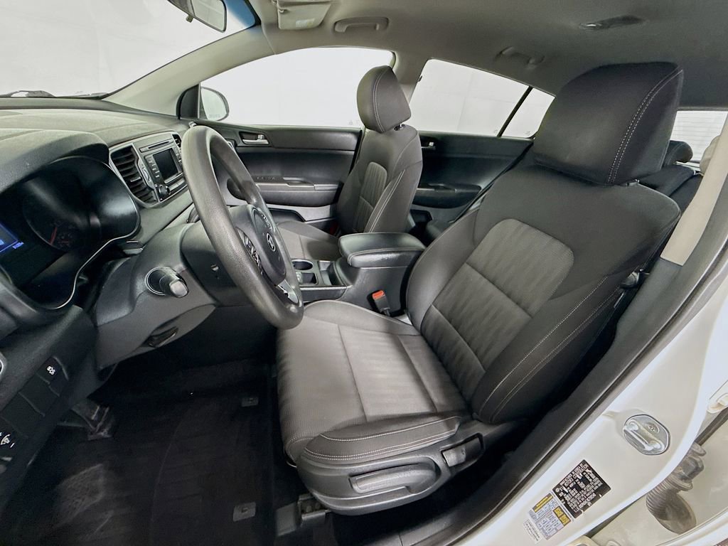 Used 2019 Kia Sportage LX image 19