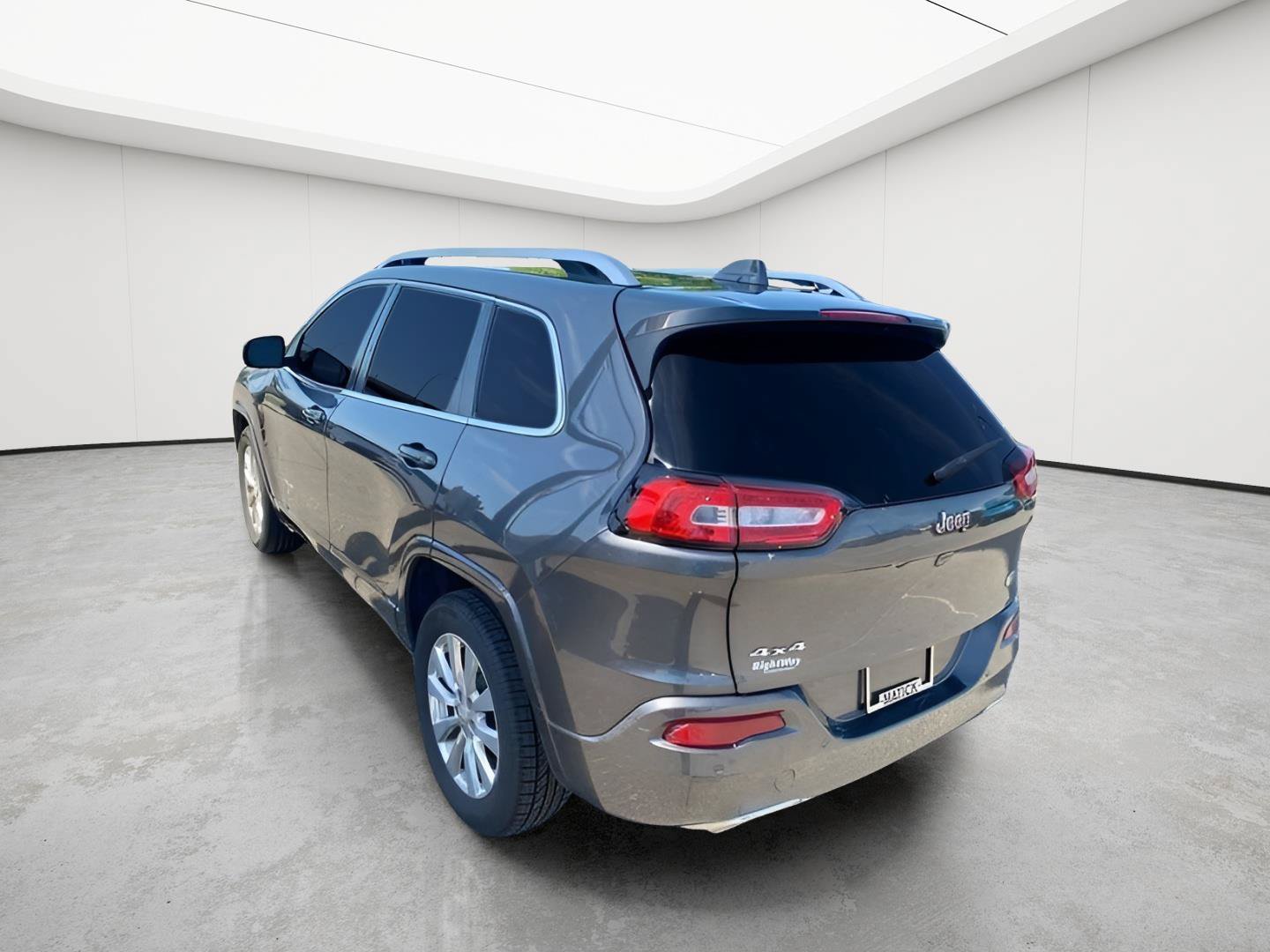 Used 2018 Jeep Cherokee Overland AWD/4WD image 13