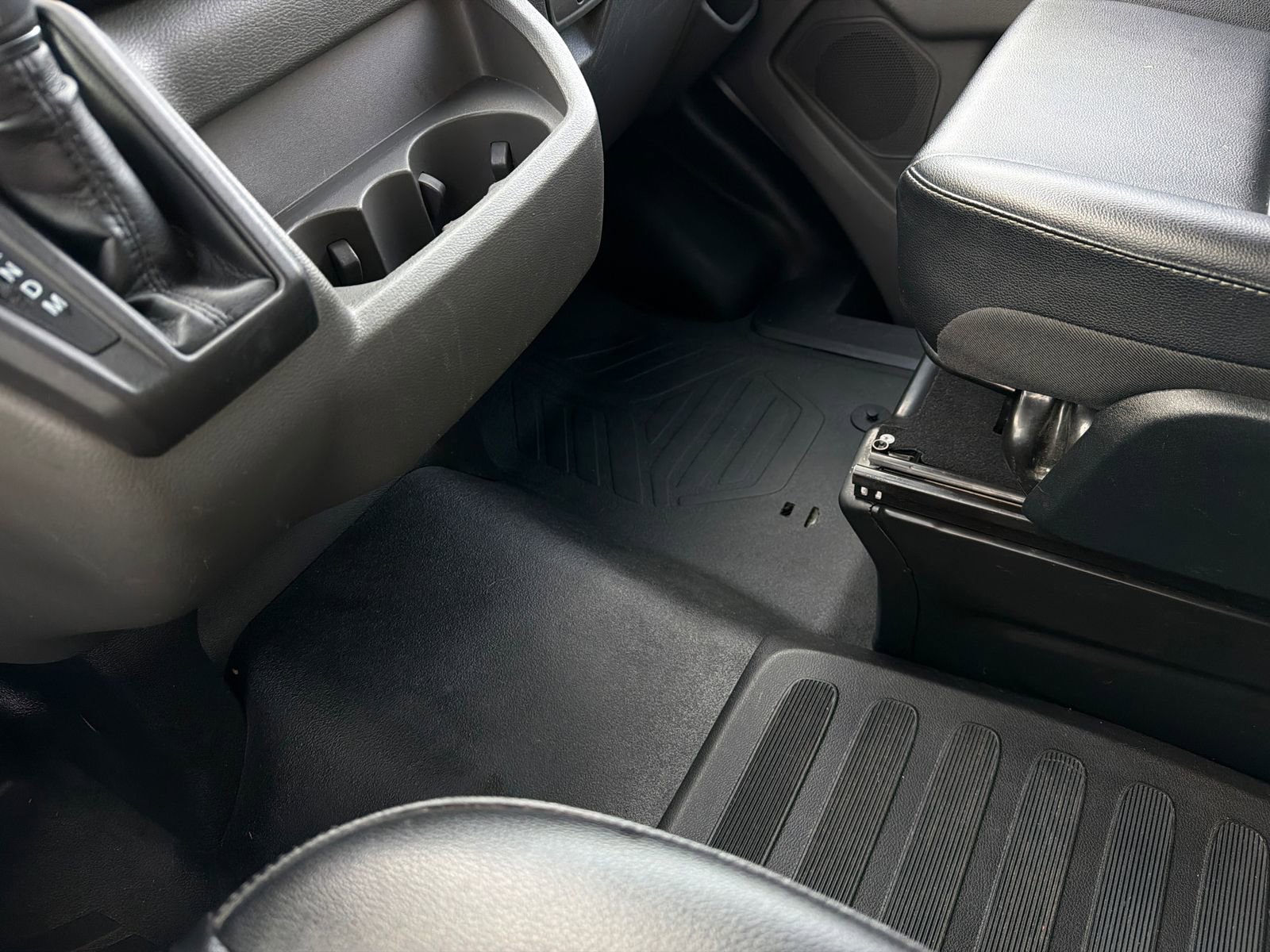 Used 2023 Ford Transit 250 Medium Roof image 29