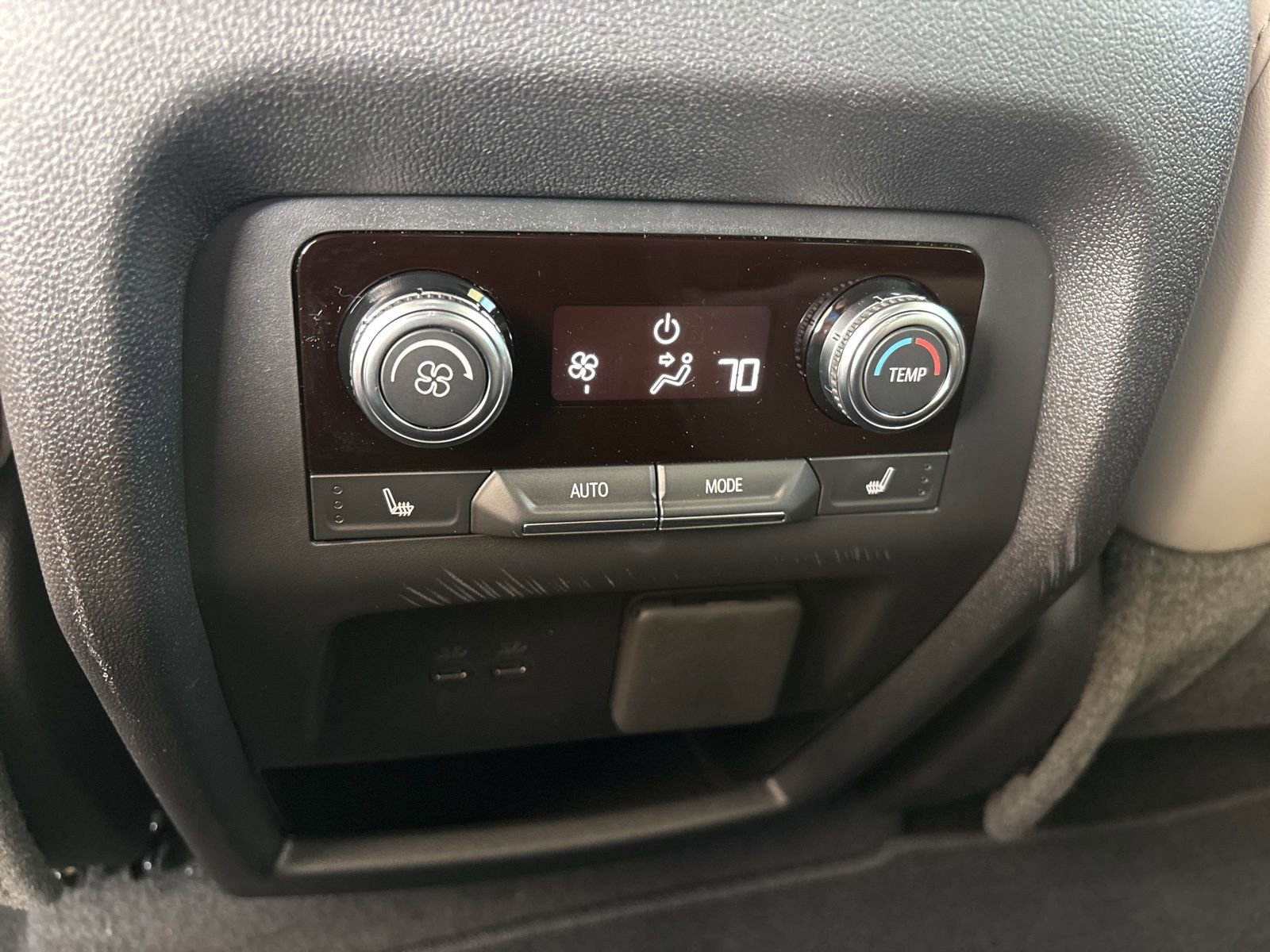 New 2026 GMC Acadia Elevation image 16