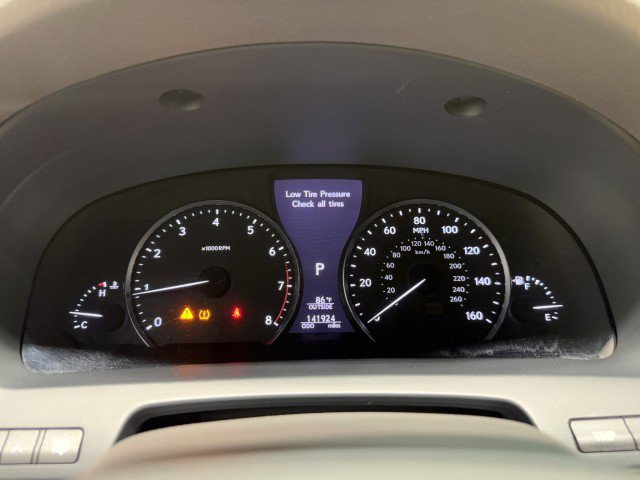 Used 2013 Lexus LS 460 w/ Ultra Luxury Pkg RWD image 27