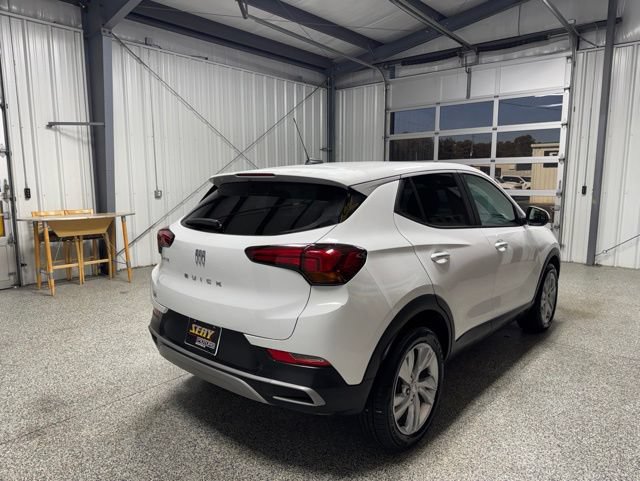 Used 2024 Buick Encore GX Preferred FWD image 19