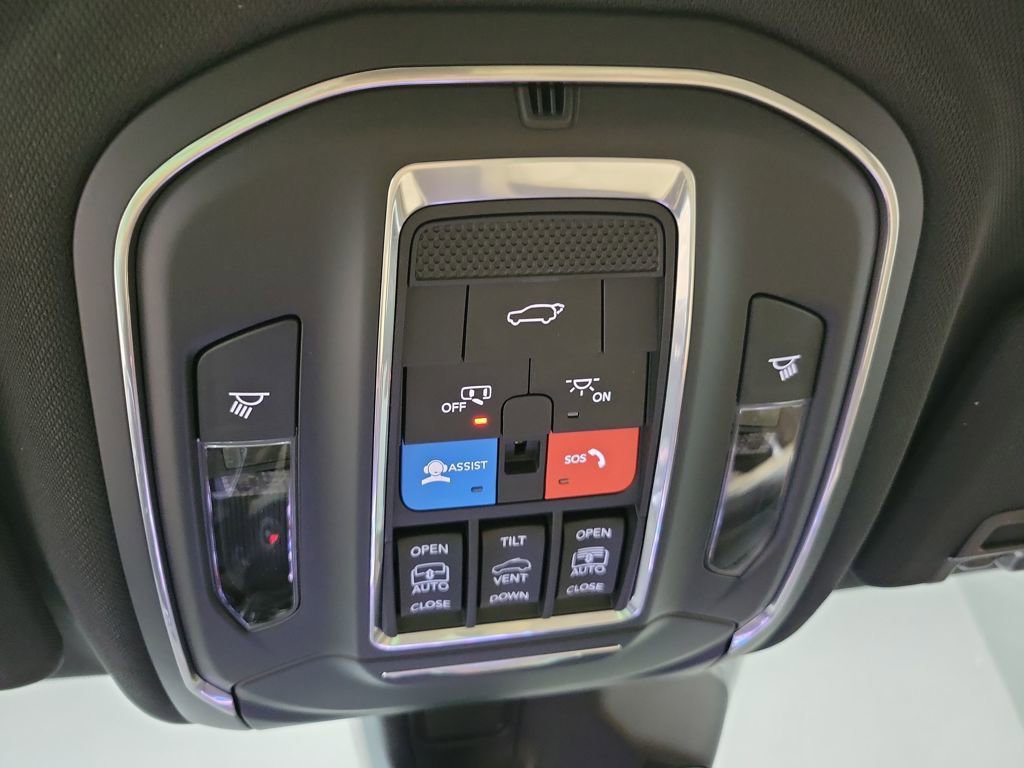 New 2025 Jeep Grand Cherokee L Limited w/ Luxury Tech Group II image 22