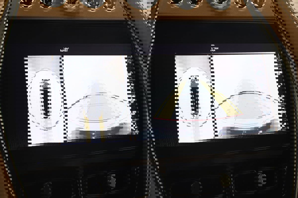 Used 2023 Aston Martin DBX 707 image 10