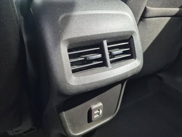 Used 2021 Chevrolet Equinox LS AWD/4WD image 16