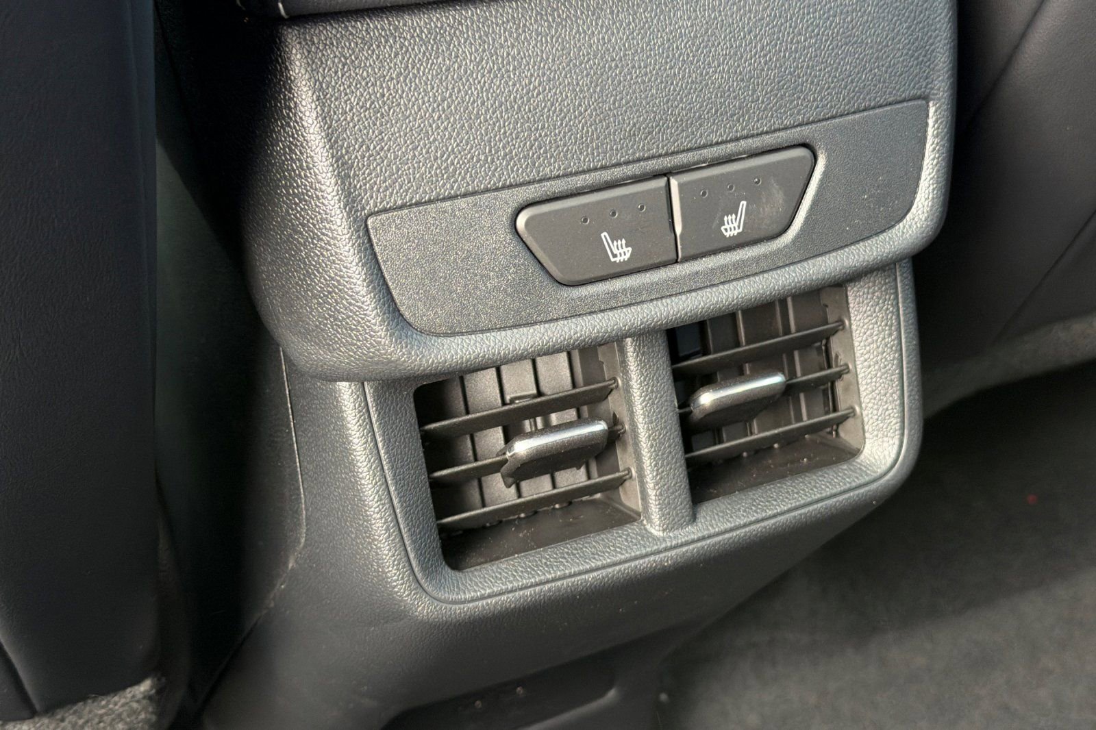 New 2026 GMC Terrain Denali w/ LPO, Black Badging Package image 13