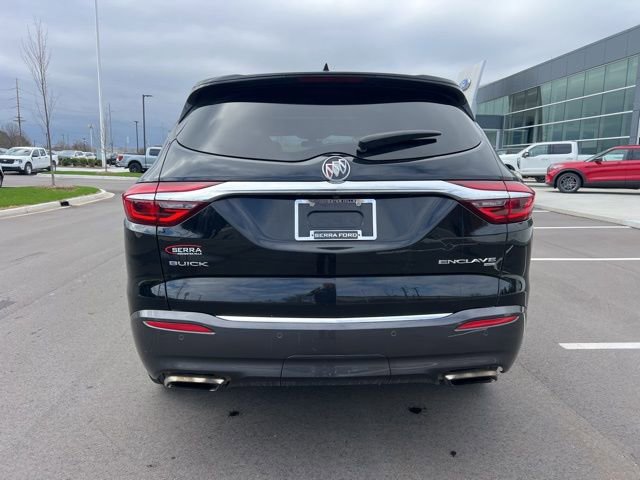 Used 2018 Buick Enclave Essence AWD/4WD image 6
