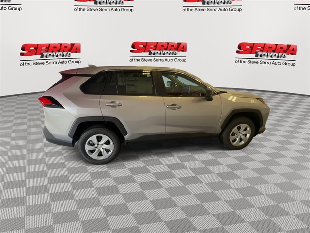 Used 2025 Toyota RAV4 LE image 9