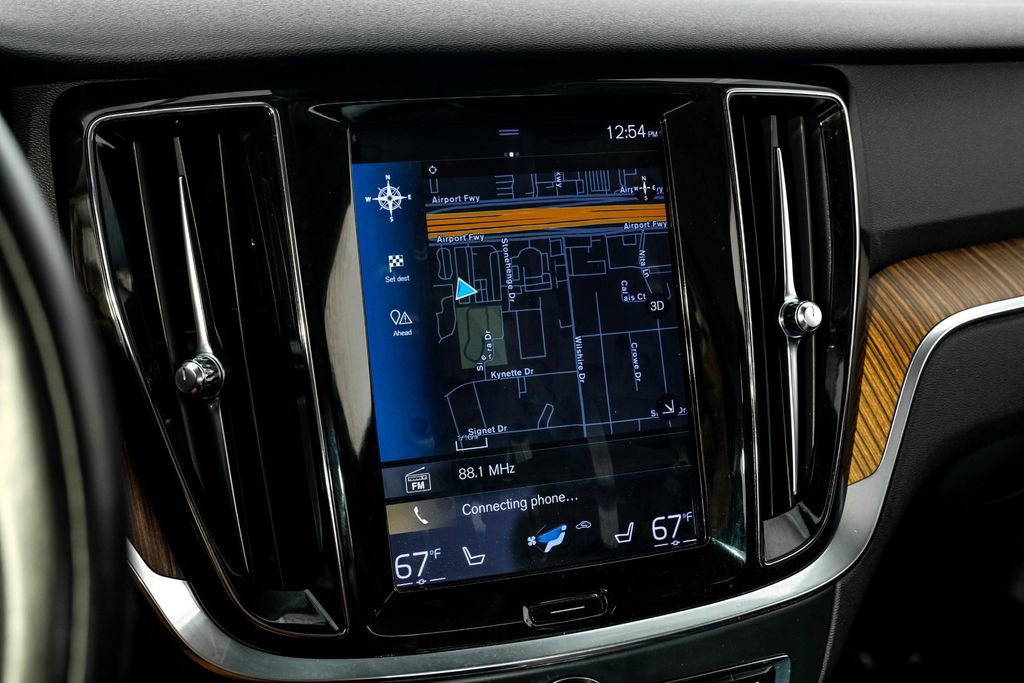 Used 2022 Volvo S60 B5 Inscription image 21