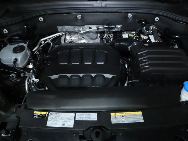 Used 2024 Volkswagen Atlas SEL Premium R-Line AWD/4WD image 41