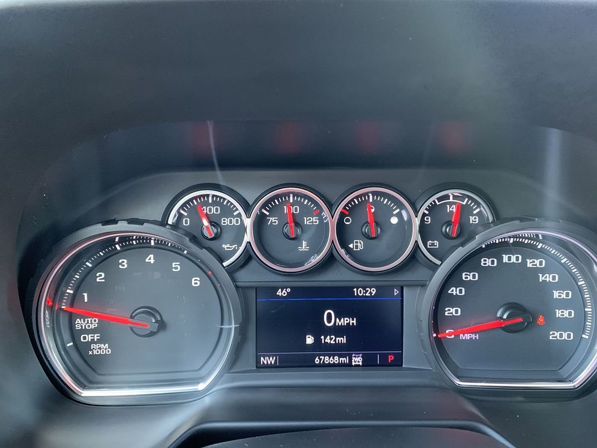 Used 2022 Chevrolet Suburban LS AWD/4WD image 19