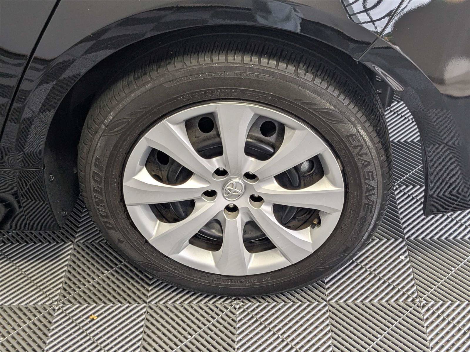 Certified 2023 Toyota Corolla LE FWD image 28