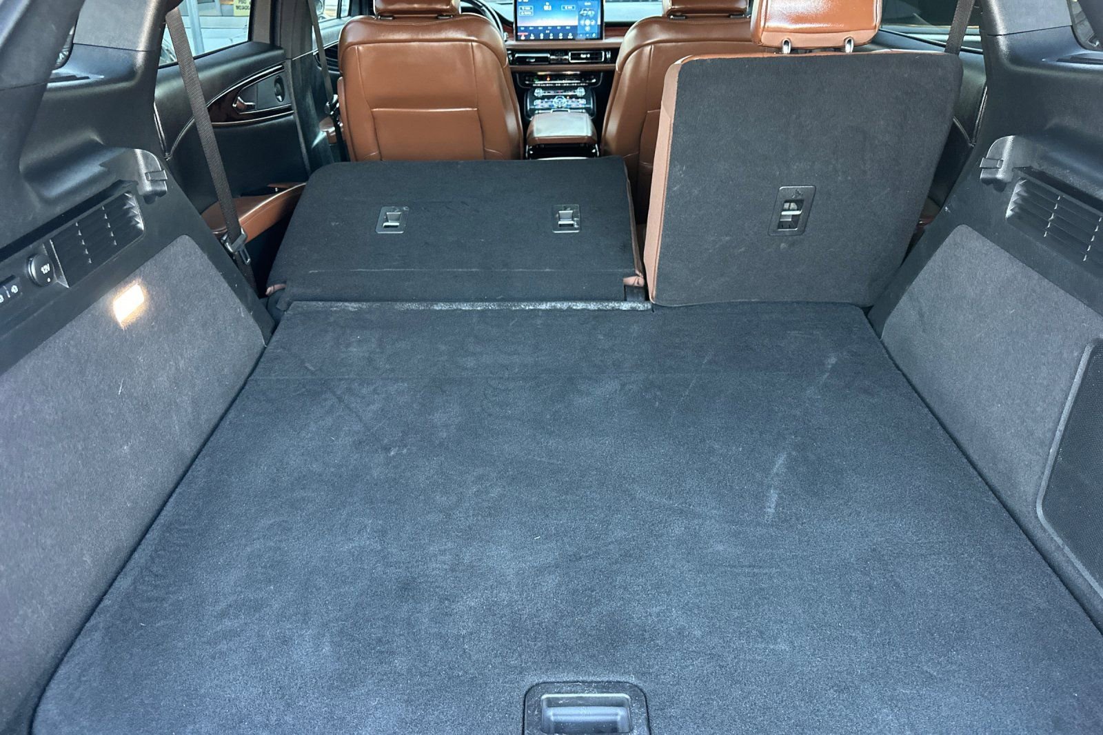 Used 2023 Lincoln Nautilus Reserve w/ Luxury Package image 14