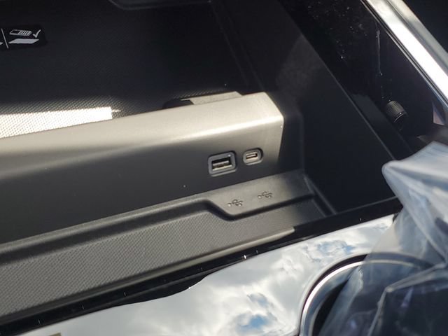 New 2026 Chevrolet Tahoe Premier AWD/4WD image 32