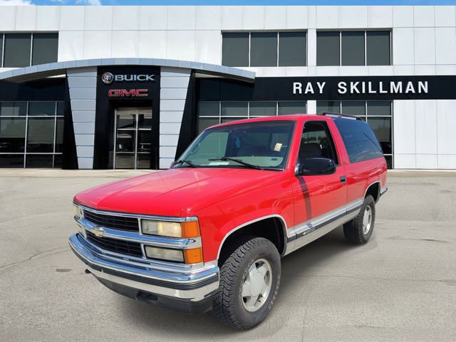 Used 1997 Chevrolet Tahoe 4WD 2-Door w/ Preferred Equipment Group 2 image 2