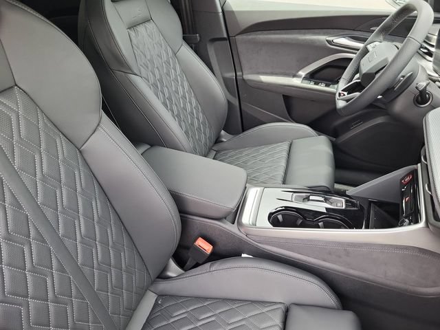 New 2026 Audi SQ5 Premium Plus AWD/4WD image 17