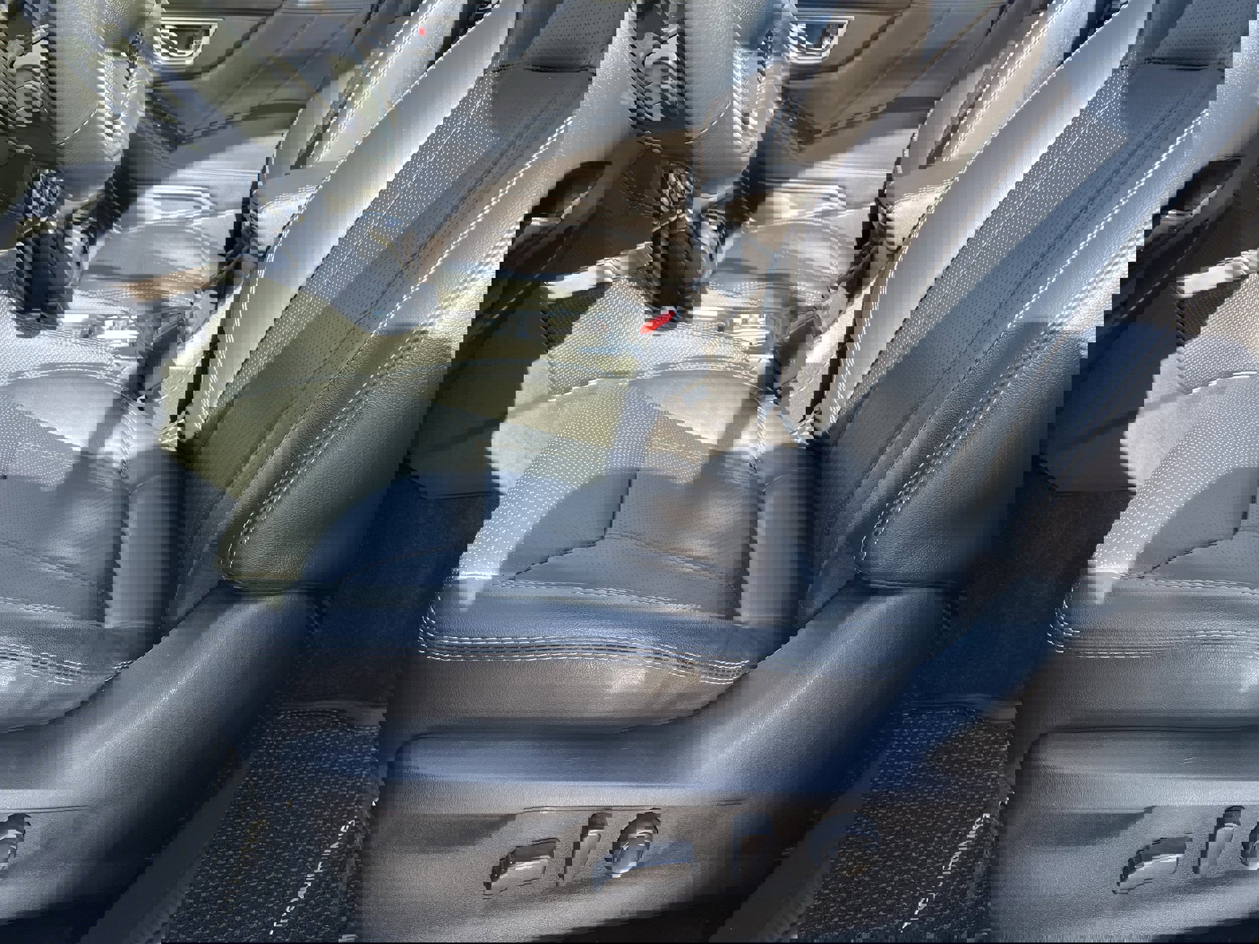 Certified 2022 Subaru Forester Touring w/ Popular Package #3 image 30