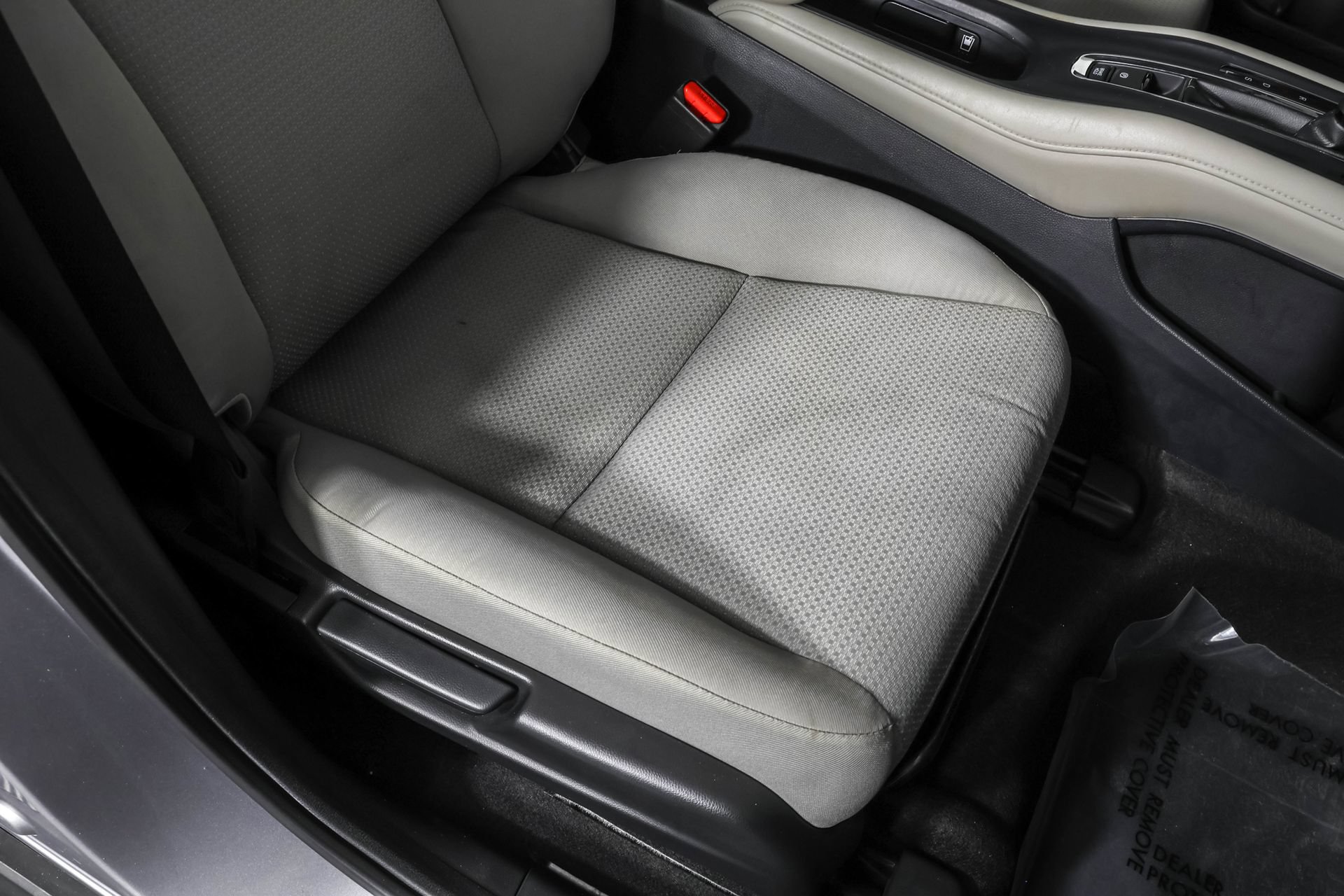 Used 2019 Honda HR-V LX image 44