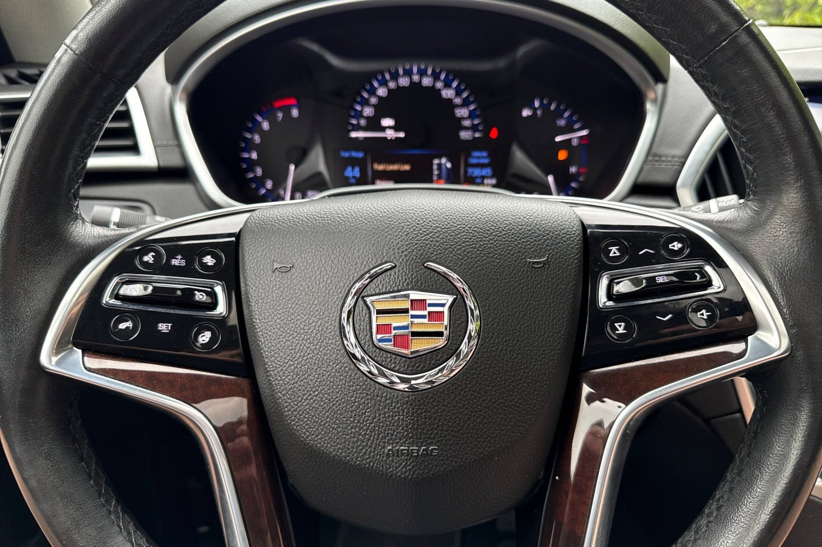 Used 2016 Cadillac SRX Luxury w/ Driver Awareness Package FWD image 23