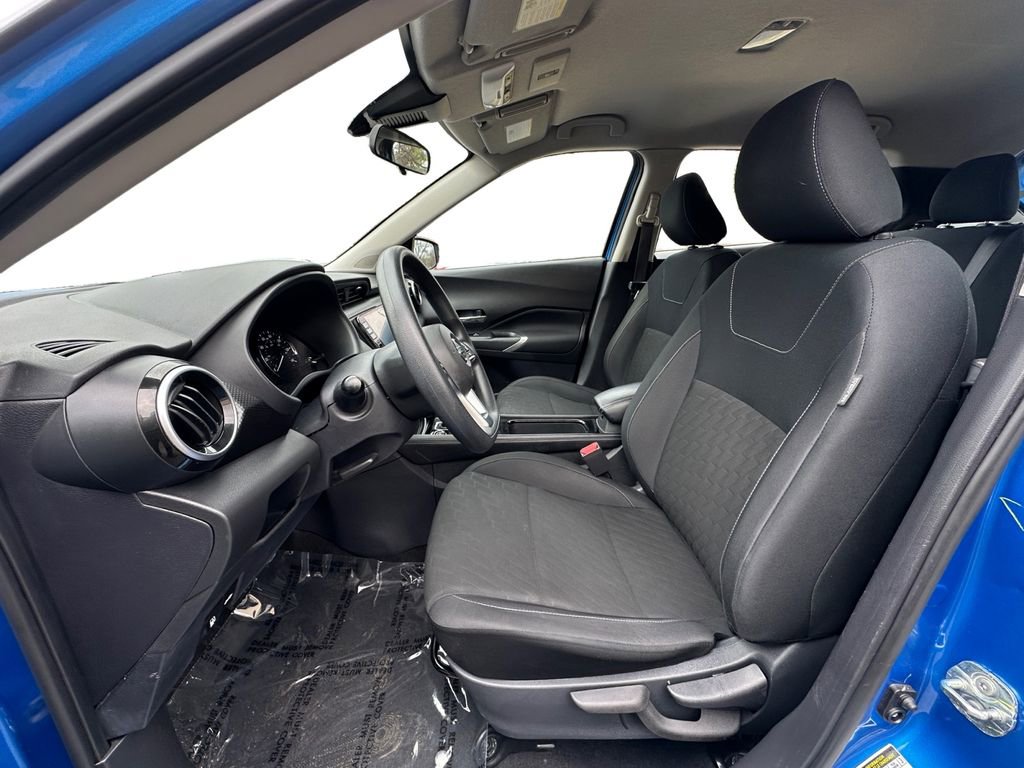 Used 2024 Nissan Kicks SV image 9