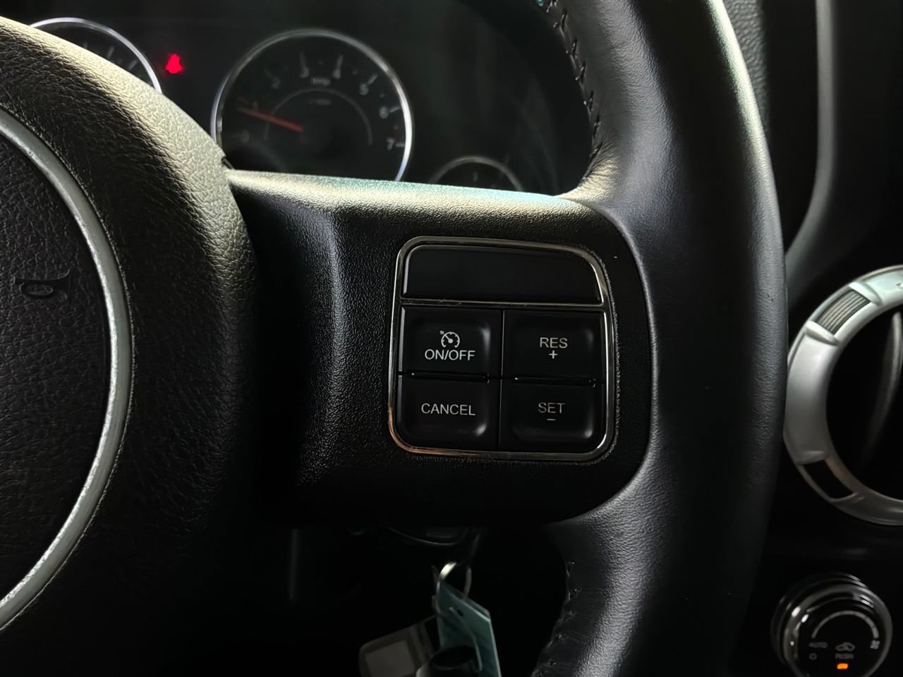 Used 2013 Jeep Wrangler Unlimited Sahara AWD/4WD image 35