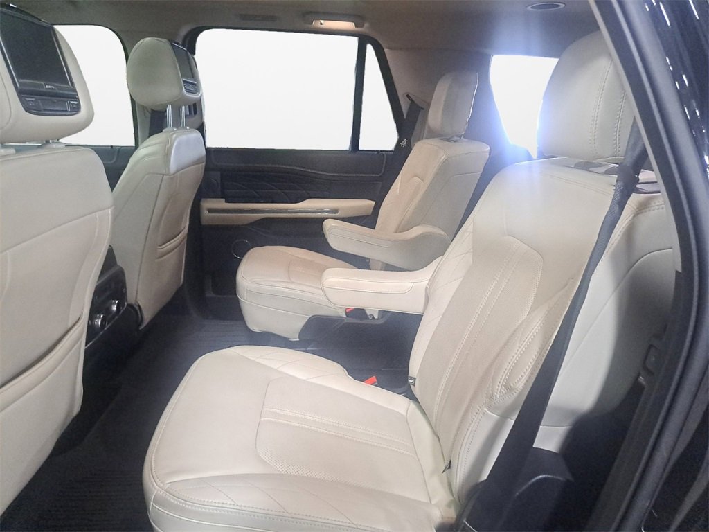 Used 2019 Ford Expedition Platinum image 13