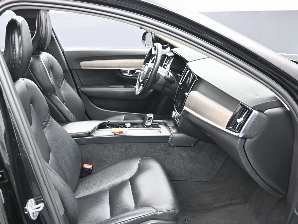 Used 2023 Volvo S90 B6 Plus w/ Protection Package Premier AWD/4WD image 37