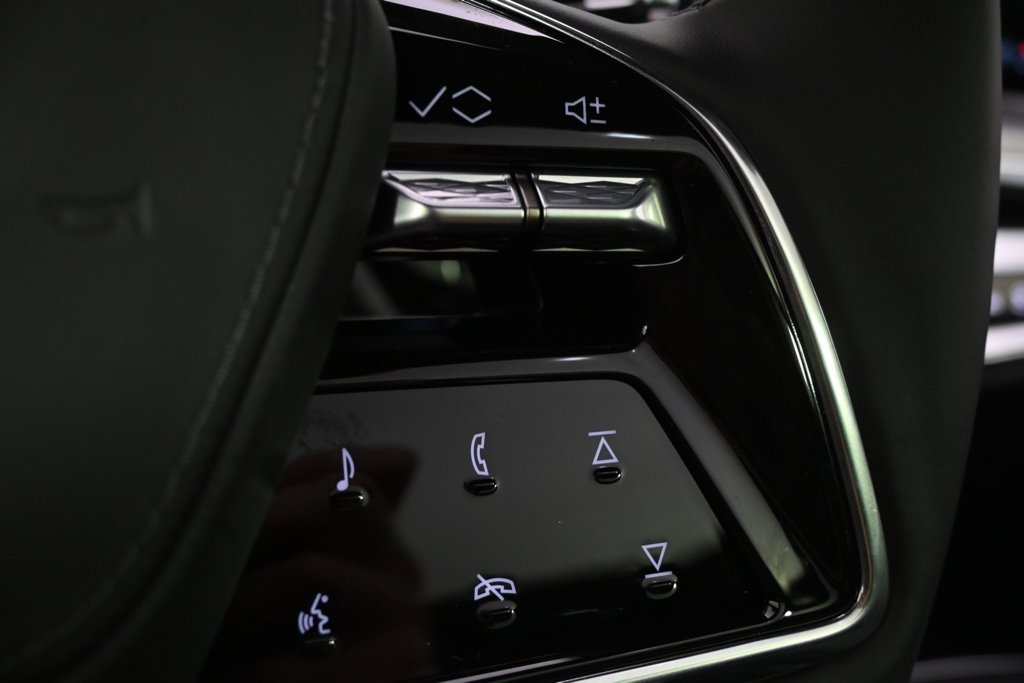 New 2026 Cadillac Lyriq V w/ Exterior Carbon Fiber Package image 31